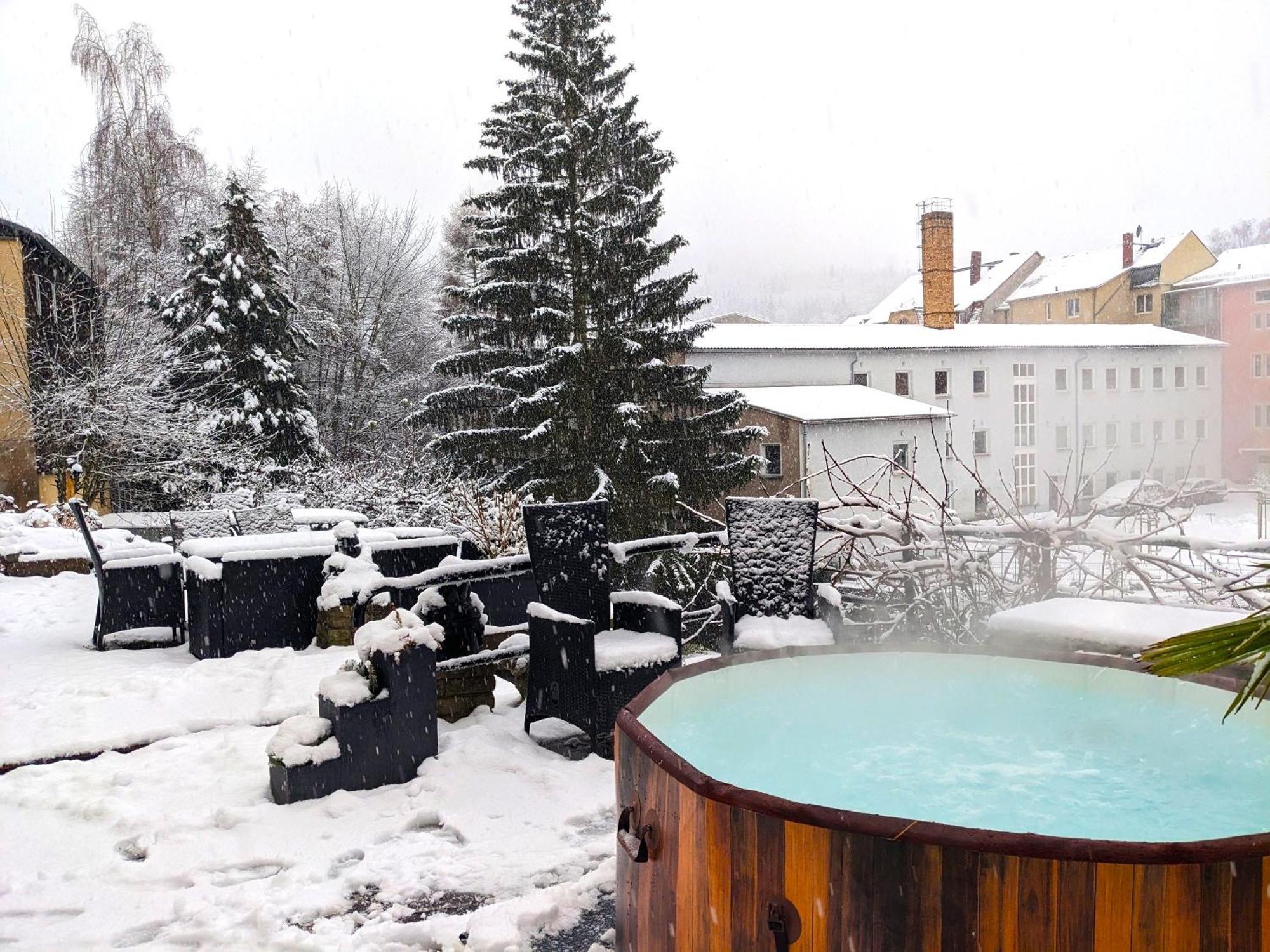 F1 - Urlaubsmagie - Helle Wohnung Mit Sauna & Pool & Whirlpool ゼーブニッツ エクステリア 写真