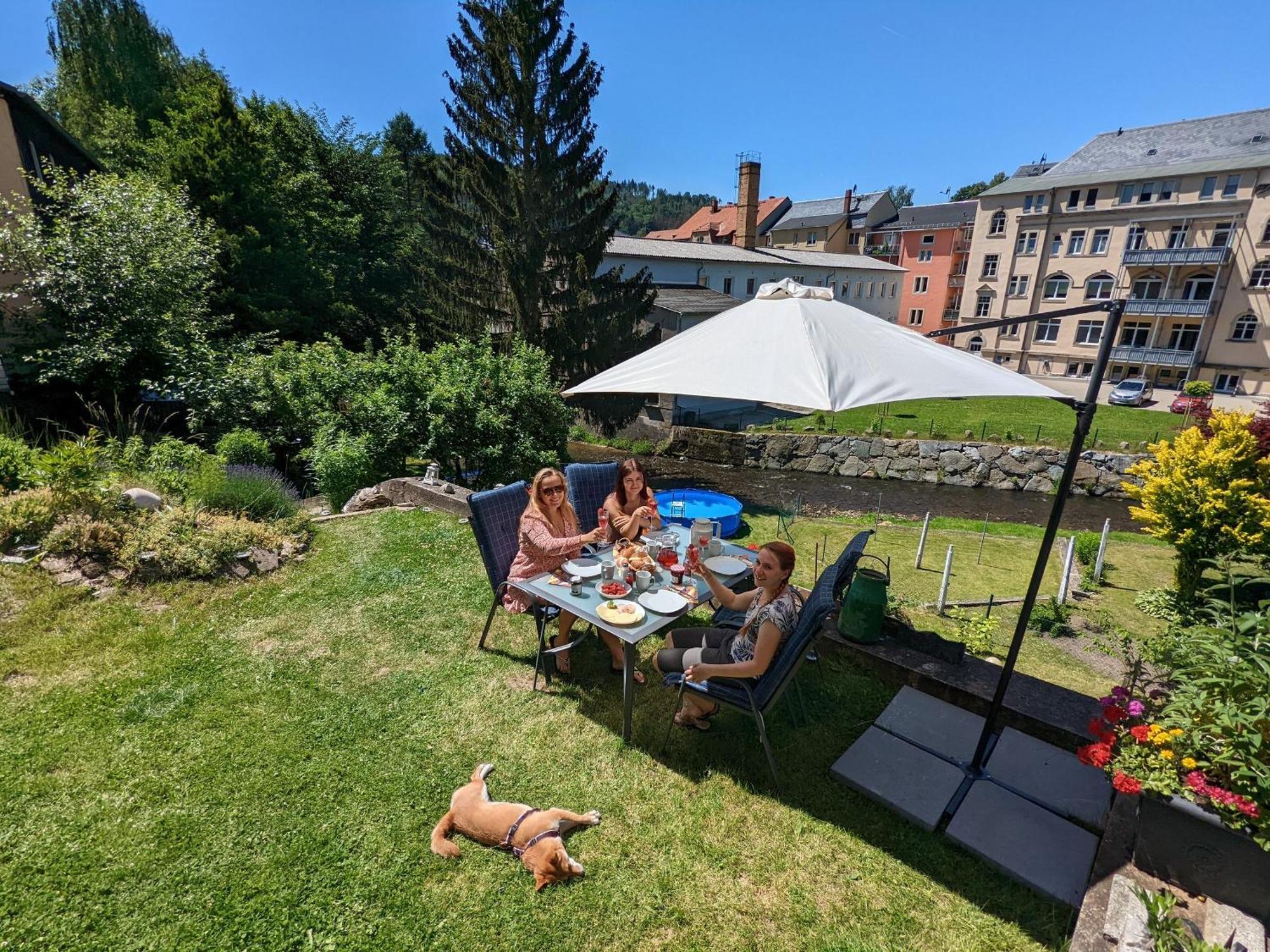 F1 - Urlaubsmagie - Helle Wohnung Mit Sauna & Pool & Whirlpool ゼーブニッツ エクステリア 写真